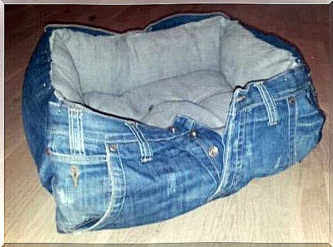 Beds for pets, so you can recycle jeans