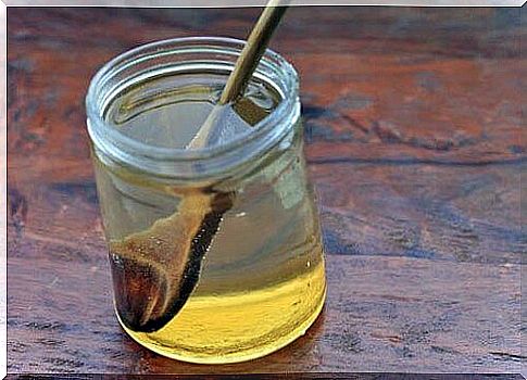 hot water with honey