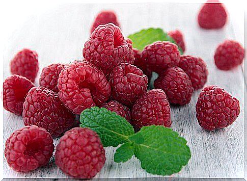 Lose-weight-with-raspberries