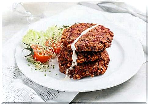 Red lentil burger with mushrooms