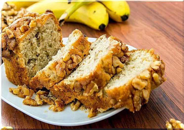 Banana cake